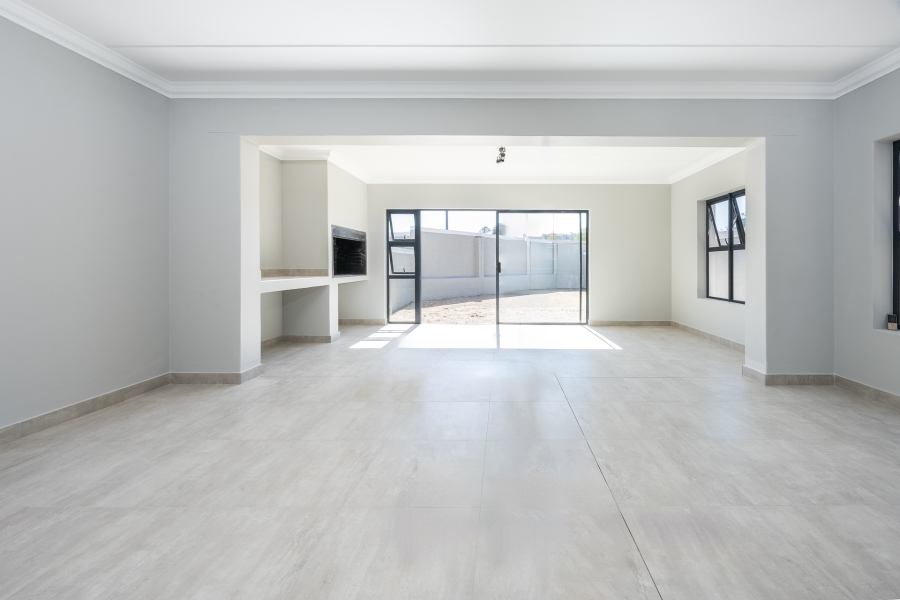3 Bedroom Property for Sale in Brackenfell South Western Cape